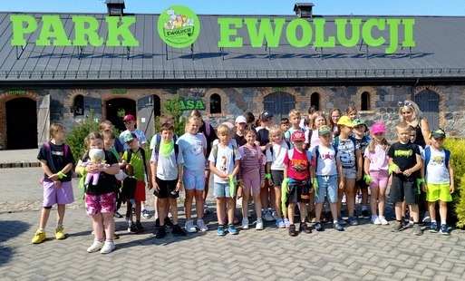 Zdjęcie do Z wizytą w Parku Ewolucji w Sławut&oacute;wku